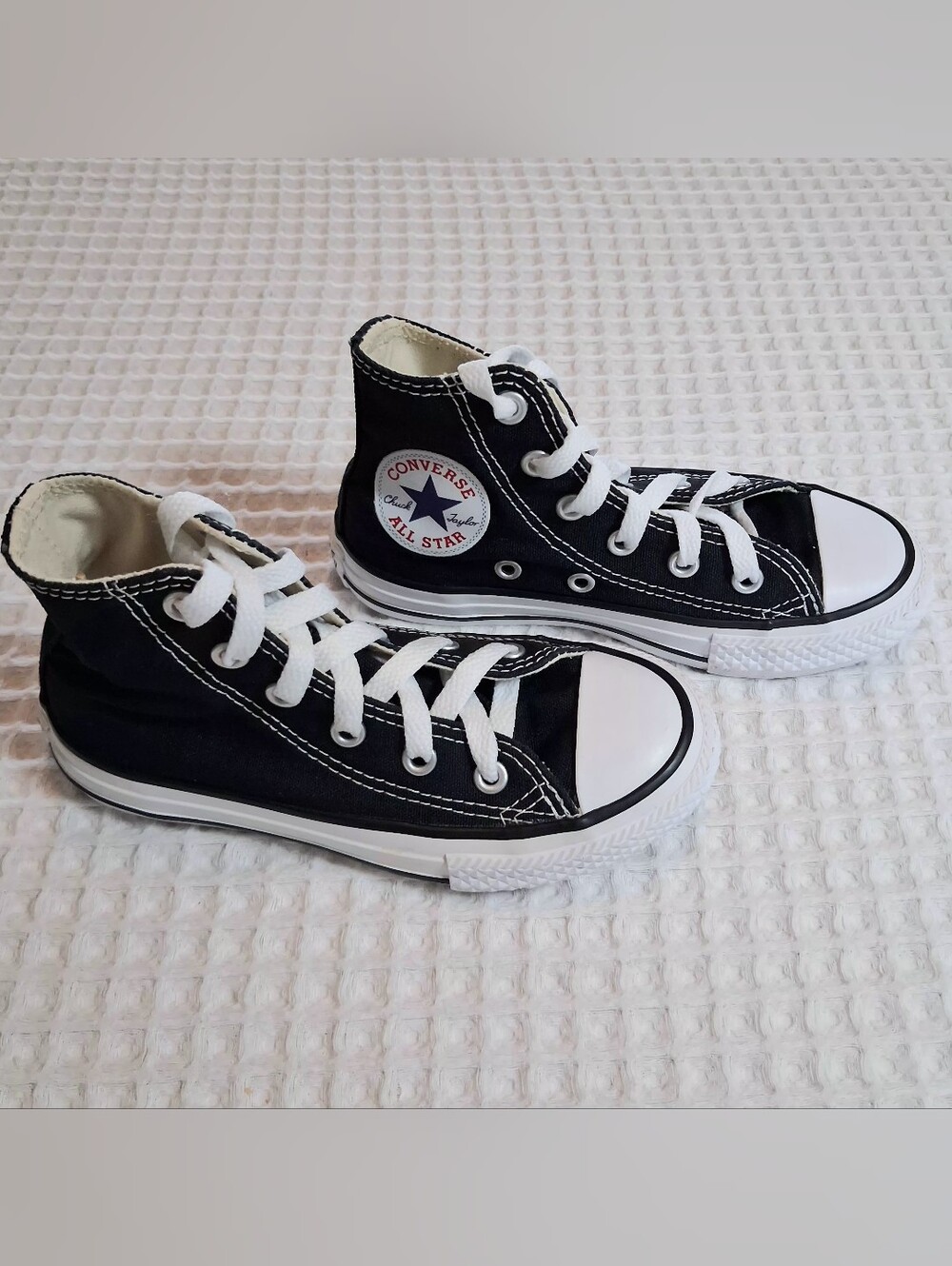 Converse Black Canvas High-Top Sneakers with White Accents Unisex Kids Size 11 - Picture 4 of 13